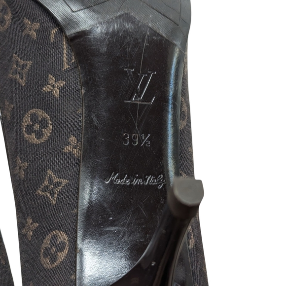 FLAWED READ Louis Vuitton Brown Mini Lin Signature Monogram Pumps 39.5 - Picture 8 of 16